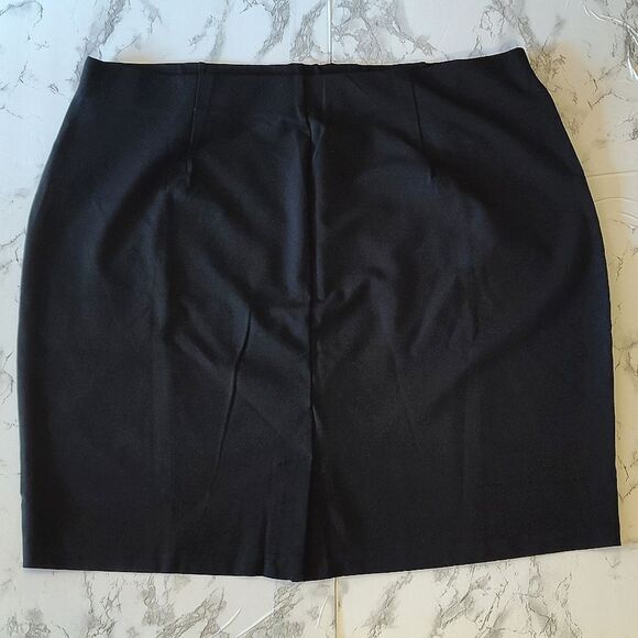 Roz & Ali Black Stretch Pull On Mini Skirt Plussize 2X - Picture 7 of 13